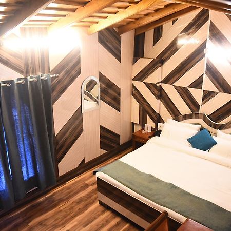 נייניטל Hotel Skylark מראה חיצוני תמונה