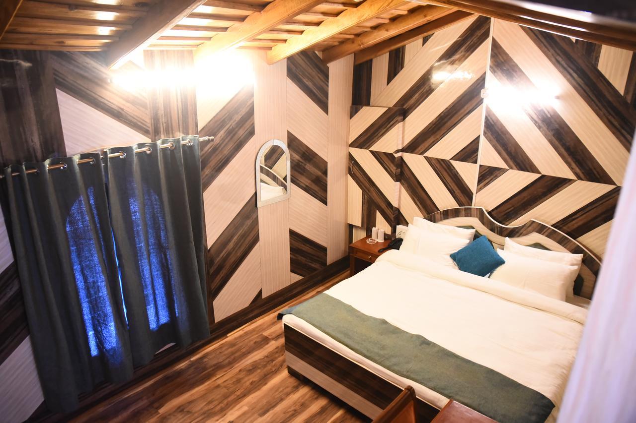 נייניטל Hotel Skylark מראה חיצוני תמונה