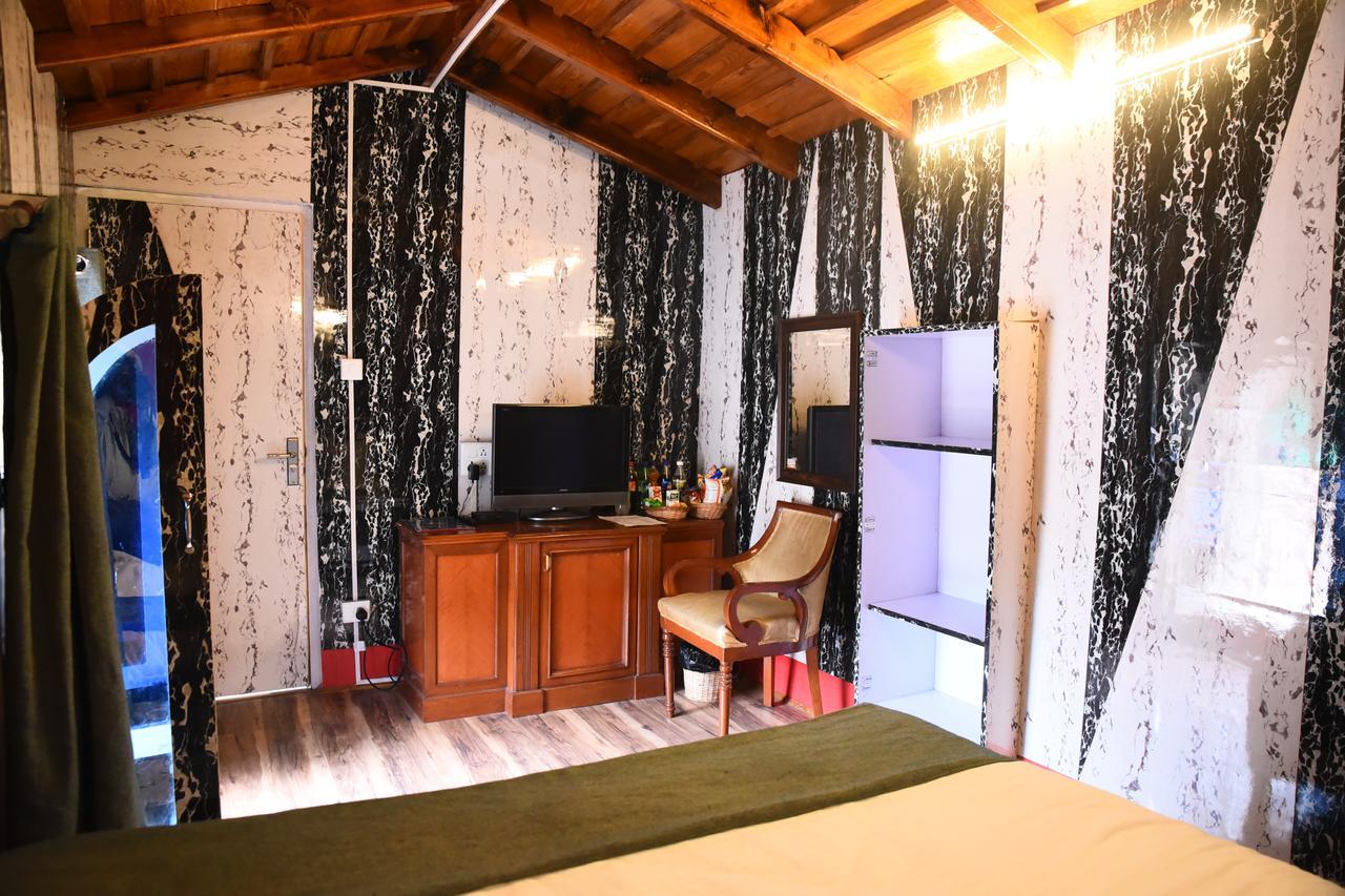 נייניטל Hotel Skylark מראה חיצוני תמונה